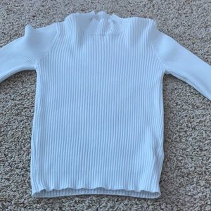 White brandy Melville turtleneck